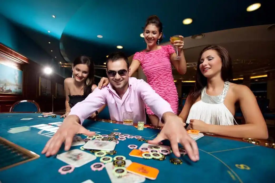 Antarmuka permainan Hacksaw Gaming di bulantogel menampilkan slot Gates of Olympus dengan tabel pembayaran terstruktur